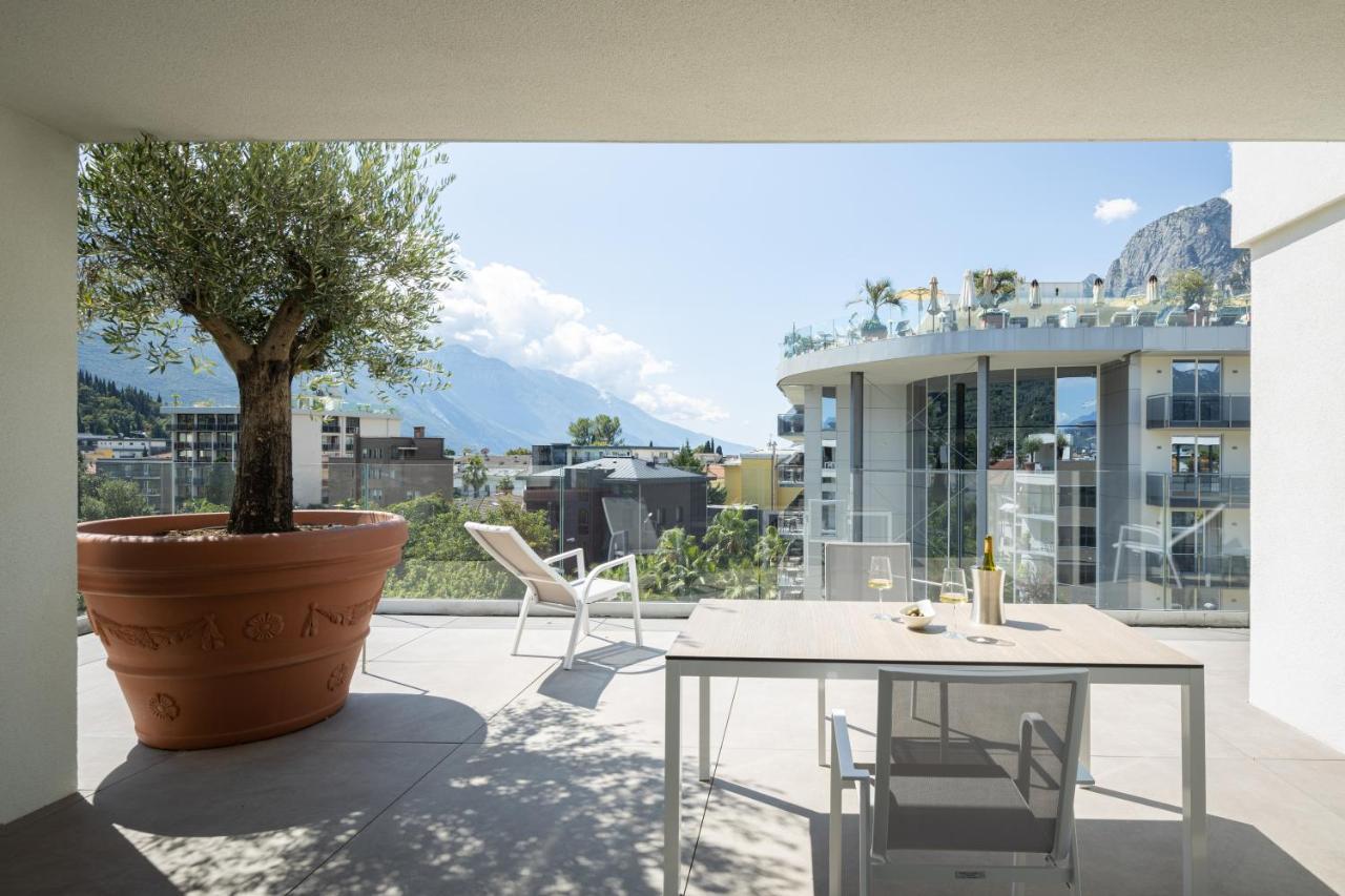 Aris Apartments & Sky Pool - Tonelli Hotels - Adult Friendly Ρίβα ντελ Γκάρντα Εξωτερικό φωτογραφία