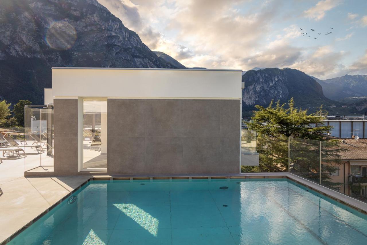 Aris Apartments & Sky Pool - Tonelli Hotels - Adult Friendly Ρίβα ντελ Γκάρντα Εξωτερικό φωτογραφία